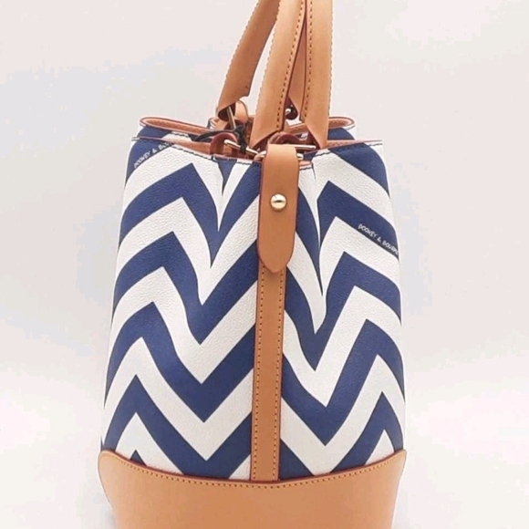 NWT CHEVRON BRENNA Dooney & Bourke Blue and Tan Chevron Tote - Picture 8 of 11